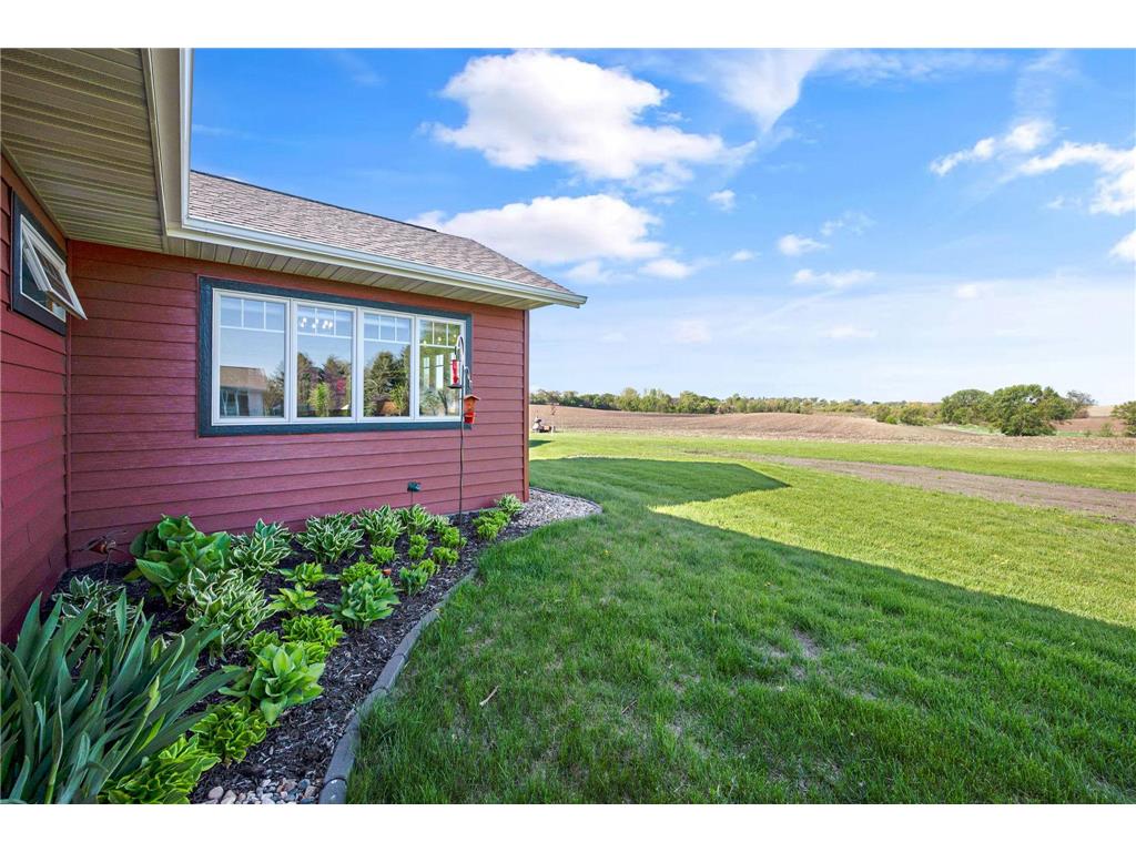 513 Harrison Street Welcome MN 56181 6819431 image47