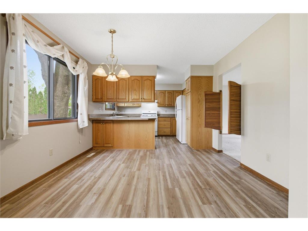 513 Laredo Lane Chanhassen MN 55317 7063097 image12