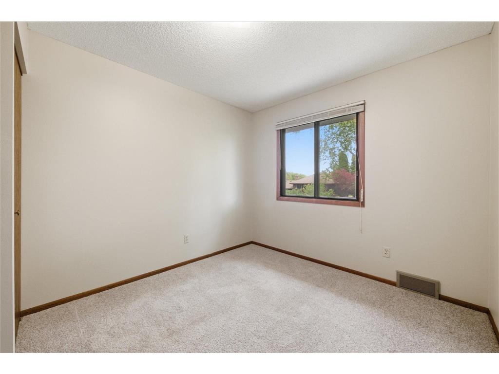 513 Laredo Lane Chanhassen MN 55317 7063097 image21