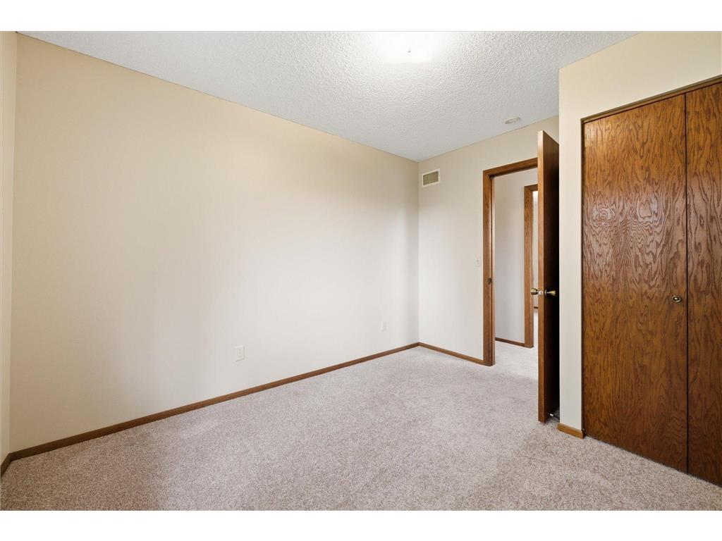 513 Laredo Lane Chanhassen MN 55317 7063097 image22