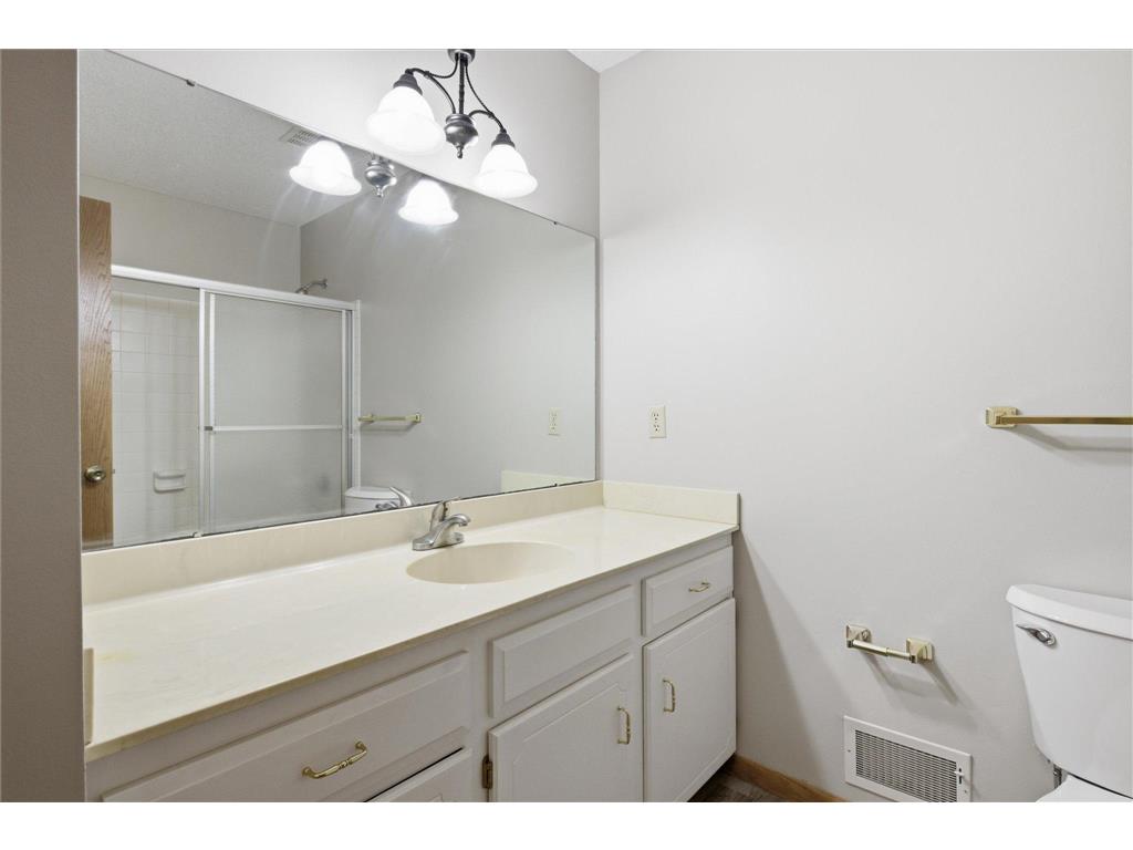 513 Laredo Lane Chanhassen MN 55317 7063097 image23