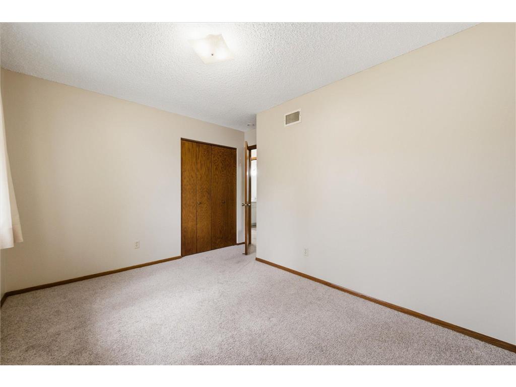 513 Laredo Lane Chanhassen MN 55317 7063097 image25