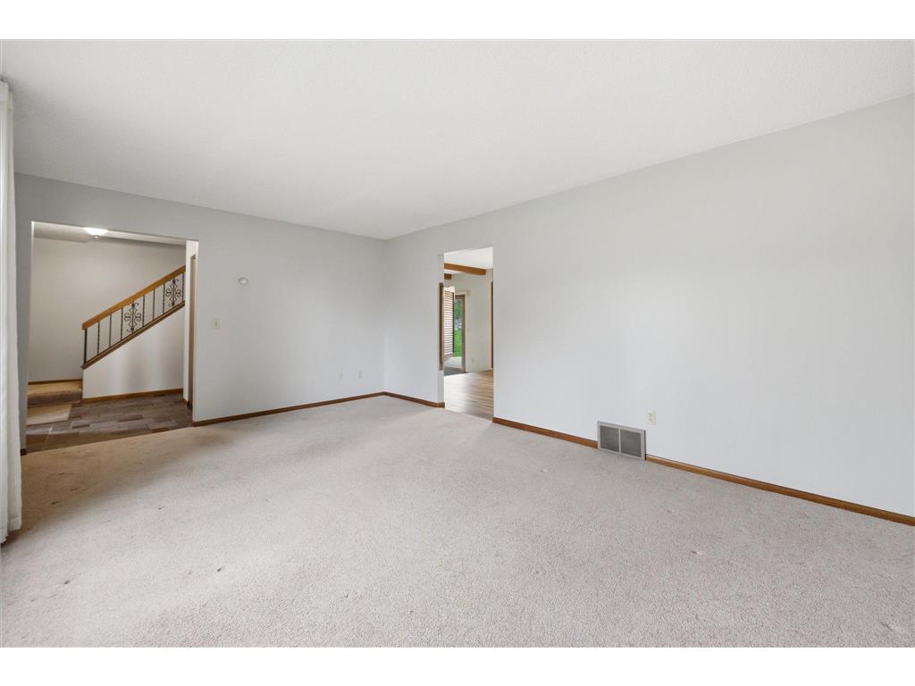 513 Laredo Lane Chanhassen MN 55317 7063097 image7