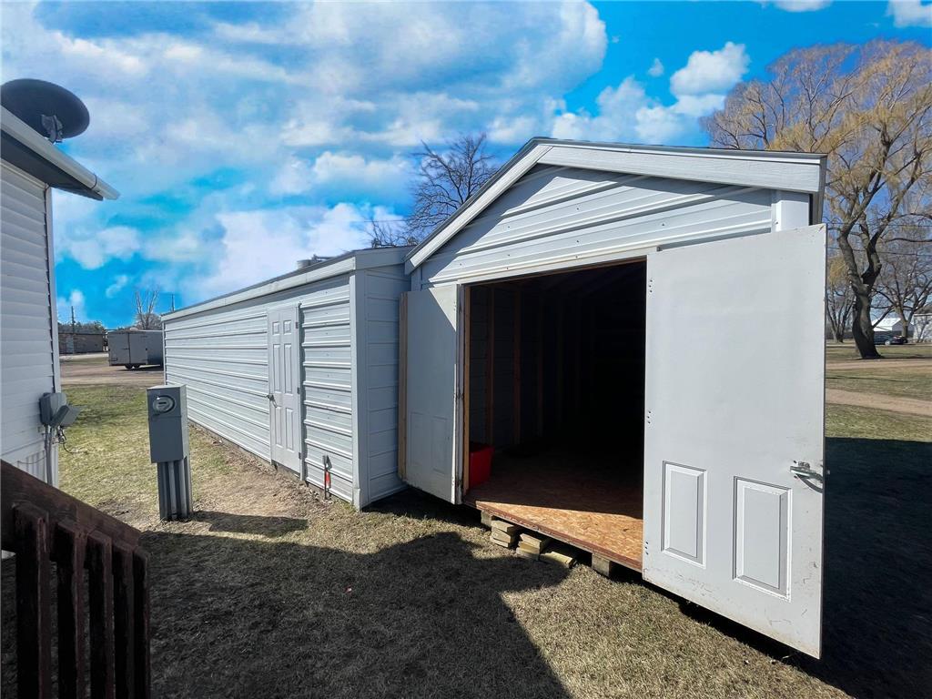 513 N Main Street Sanborn MN 56083 6700290 image40