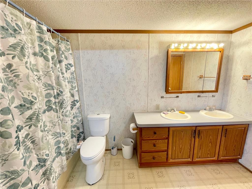 513 N Main Street Sanborn MN 56083 7076976 image26