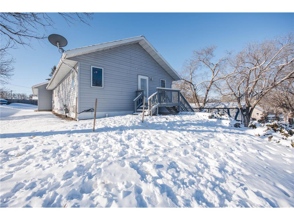 513 North Street E Detroit Lakes MN 56501 7037858 image1