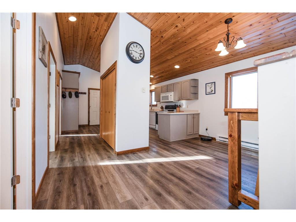 513 North Street E Detroit Lakes MN 56501 7037858 image14