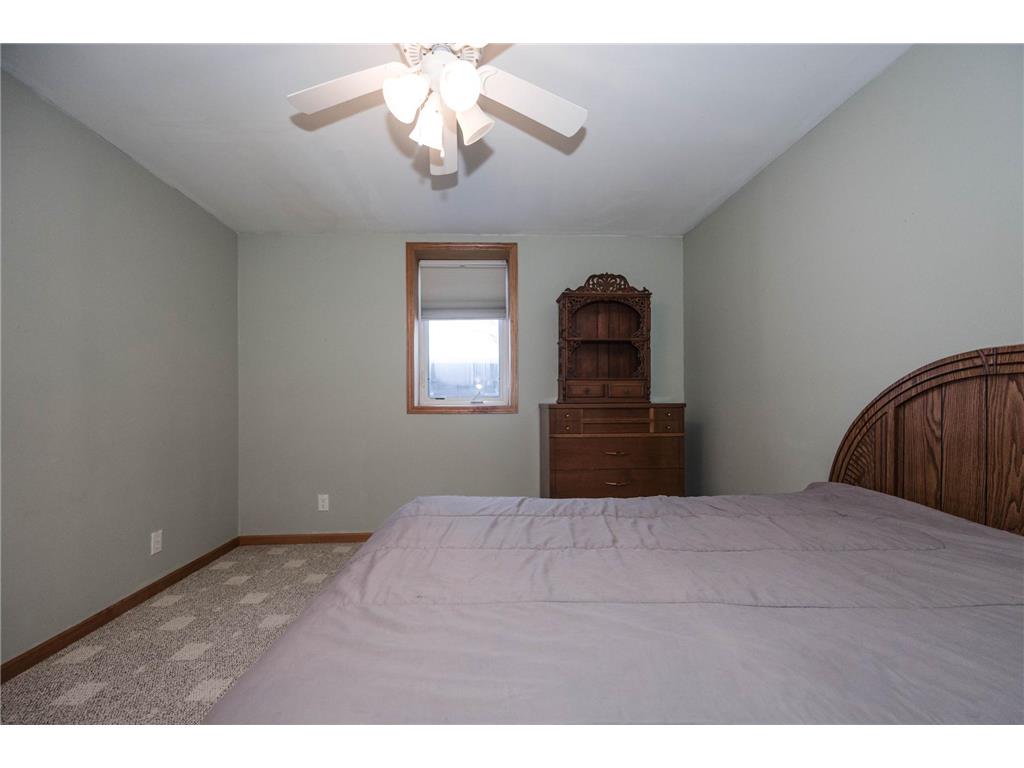 513 North Street E Detroit Lakes MN 56501 7037858 image42