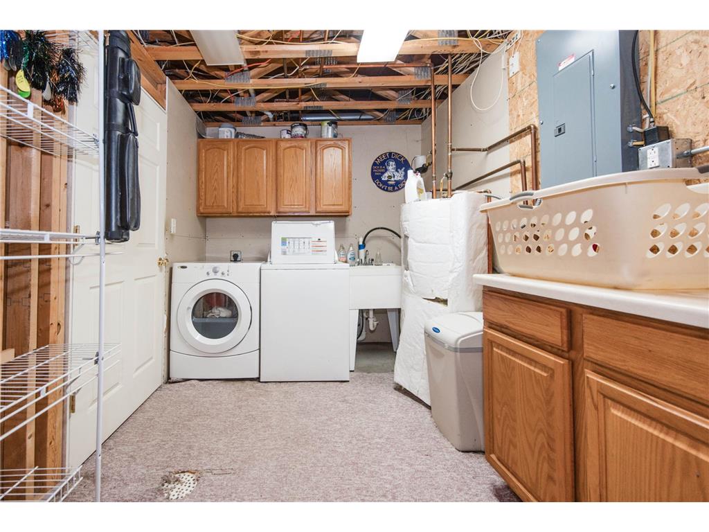 513 North Street E Detroit Lakes MN 56501 7037858 image46