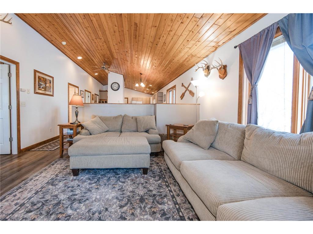 513 North Street E Detroit Lakes MN 56501 7037858 image5