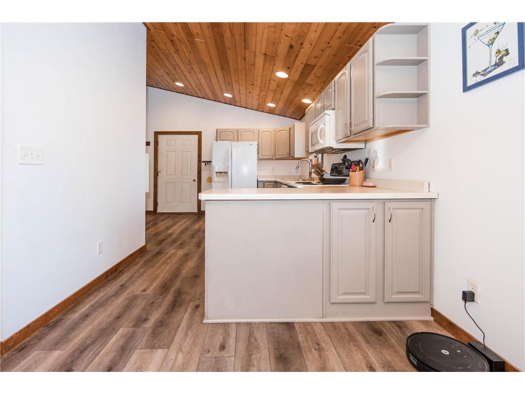 513 North Street E Detroit Lakes MN 56501 7037858 image9