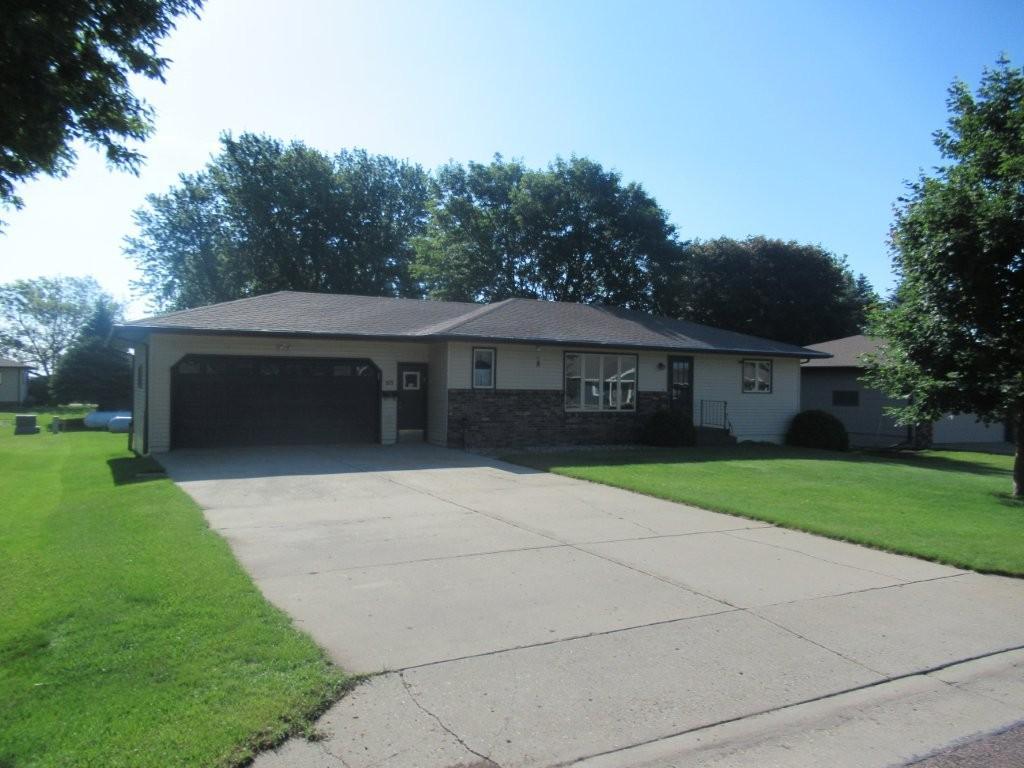 513 S Elizabeth Avenue Hills MN 56138 7086225 image1