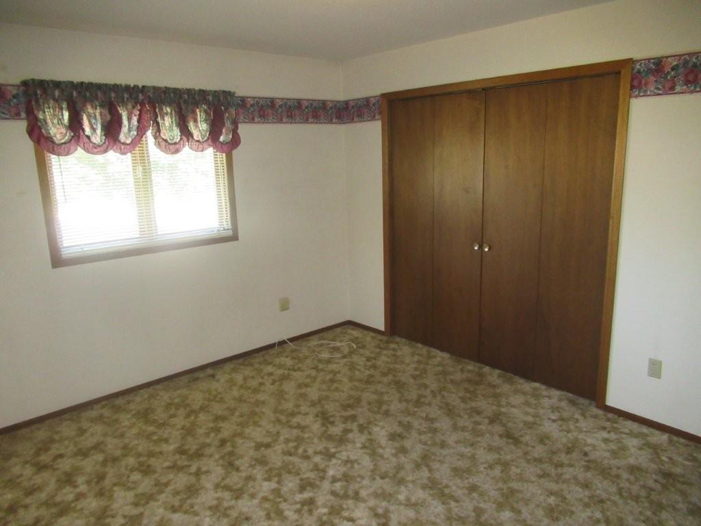 513 S Elizabeth Avenue Hills MN 56138 7086225 image10