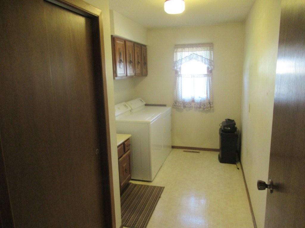 513 S Elizabeth Avenue Hills MN 56138 7086225 image12