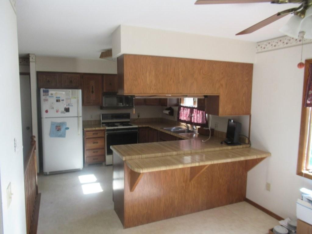 513 S Elizabeth Avenue Hills MN 56138 7086225 image18