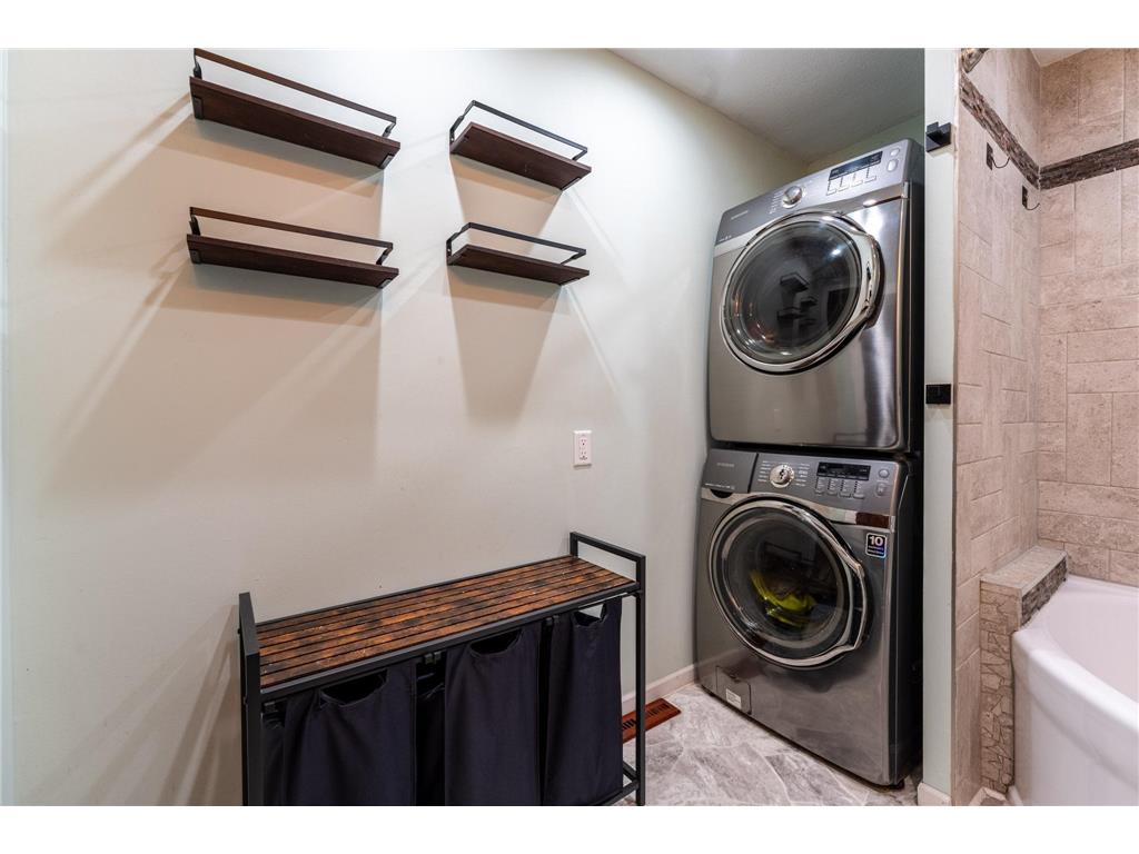 513 State Street E Cannon Falls MN 55009 7058228 image18