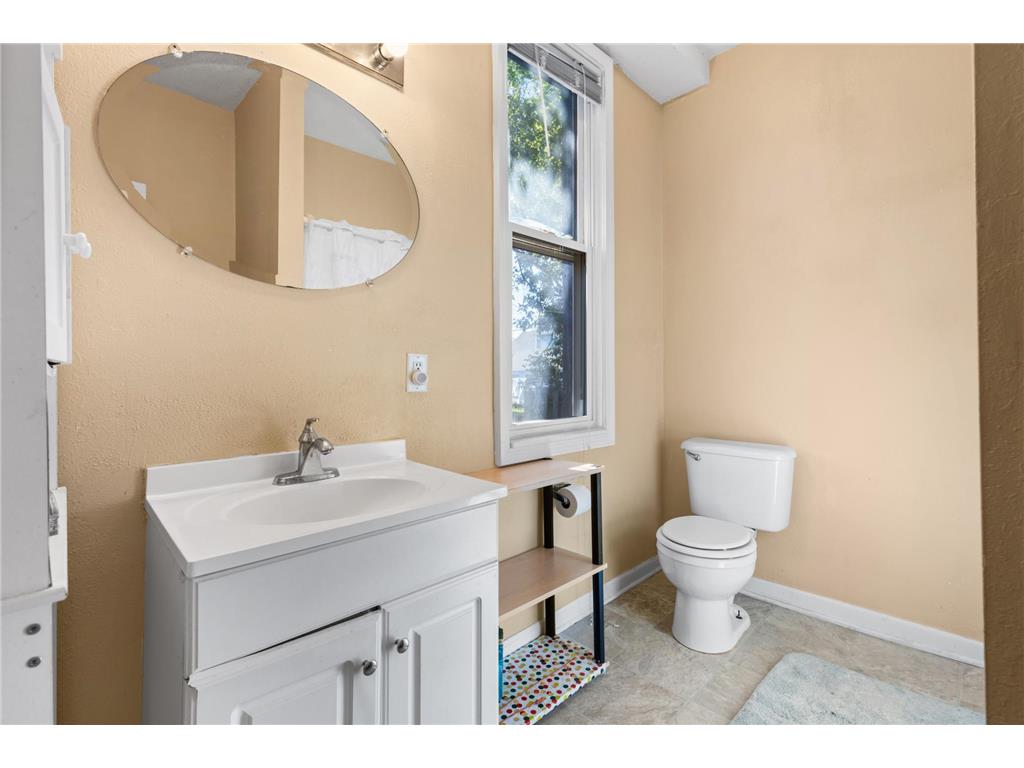 513 Van Buren Avenue Saint Paul MN 55103 7089609 image11