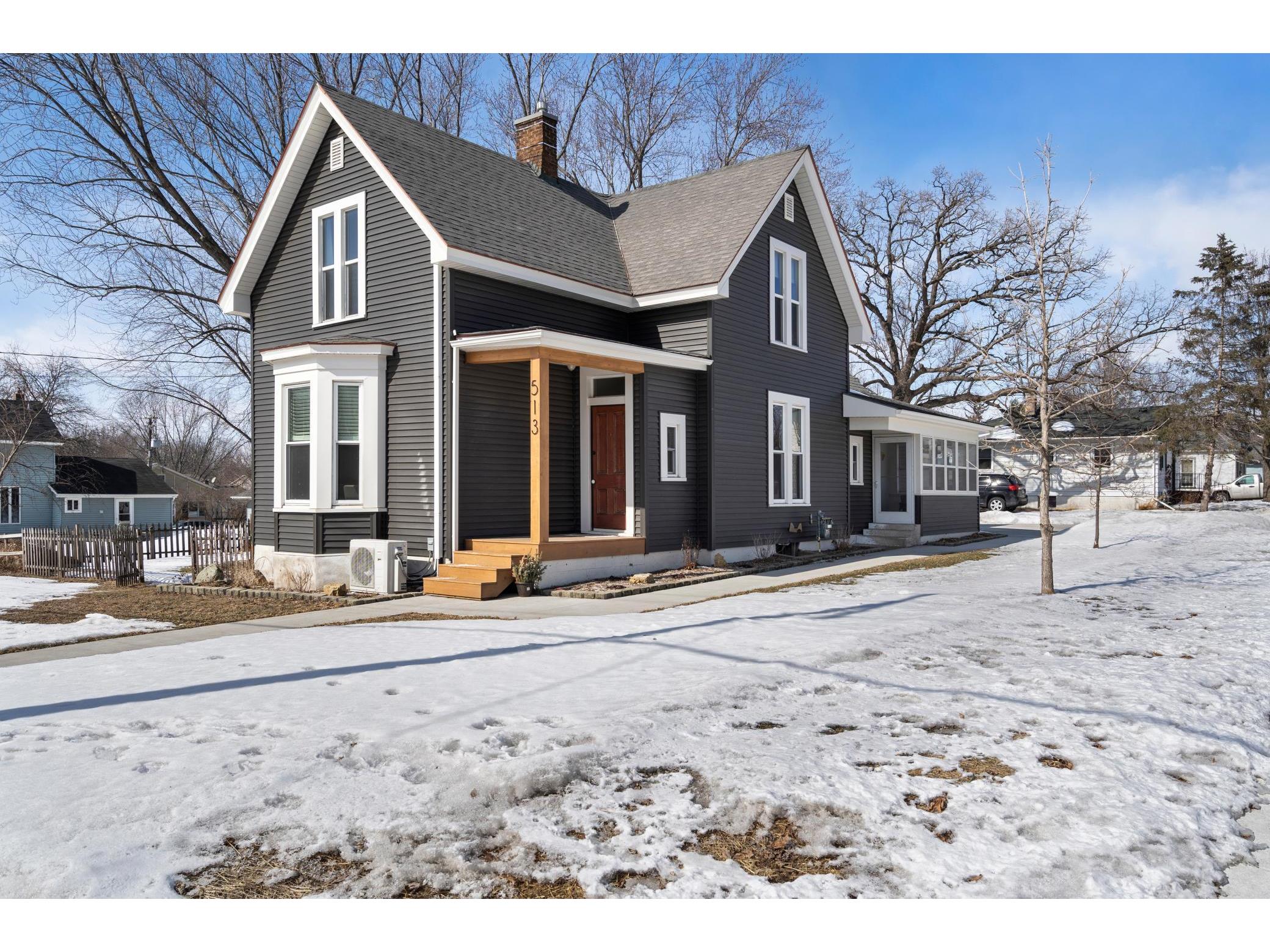 513 Wisconsin Street N, North Hudson, WI 54016 MLS 6163884 Edina