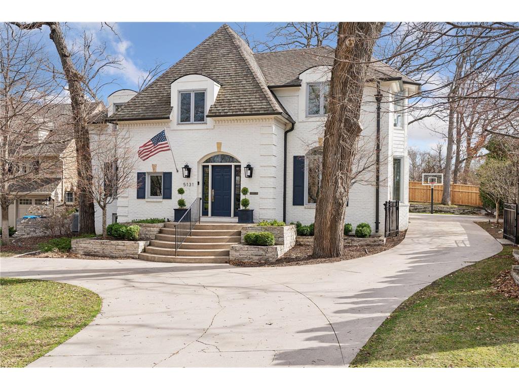 5131 Wooddale Glen, Edina, MN, 55424 MLS 6500004 Edina Realty