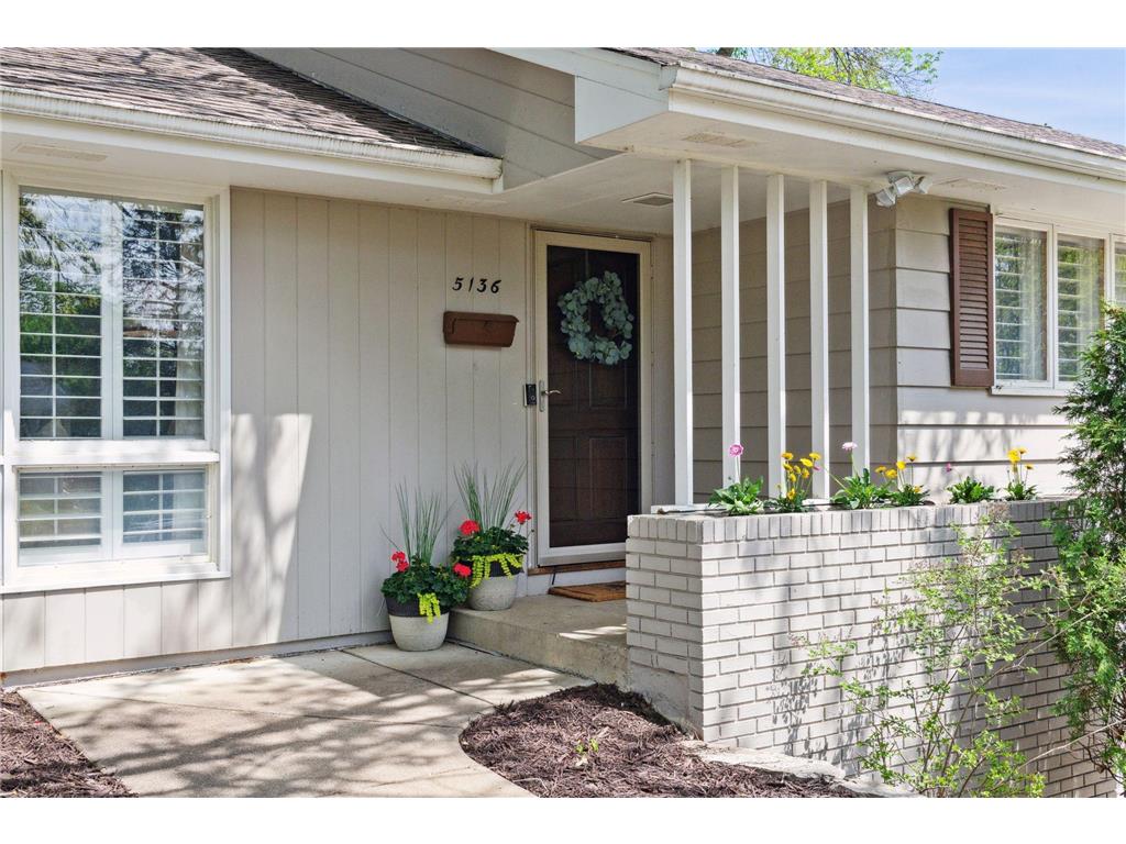 5136 Abercrombie Drive Edina MN 55439 6370027 image1