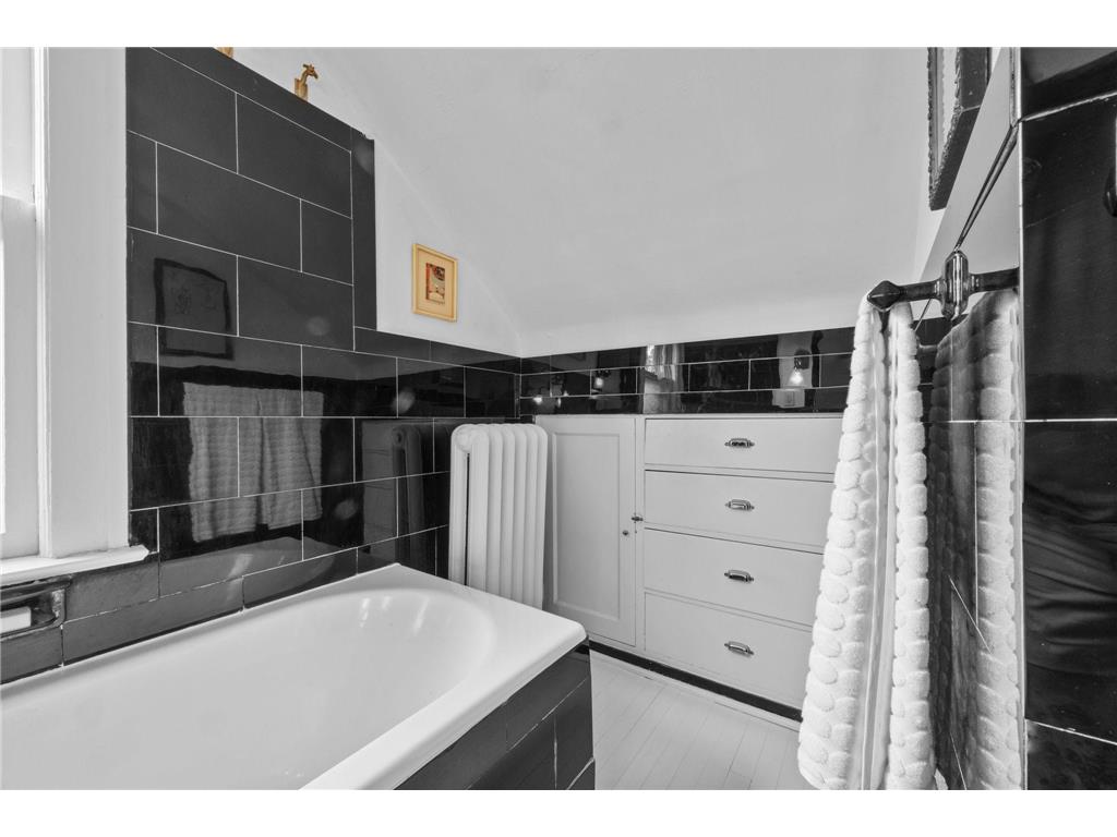 5137 Colfax Avenue S Minneapolis MN 55419 7059004 image32