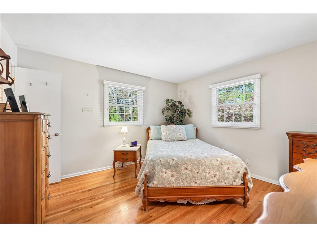 5137 Duggan Plaza Edina MN 55439 7073801 image28