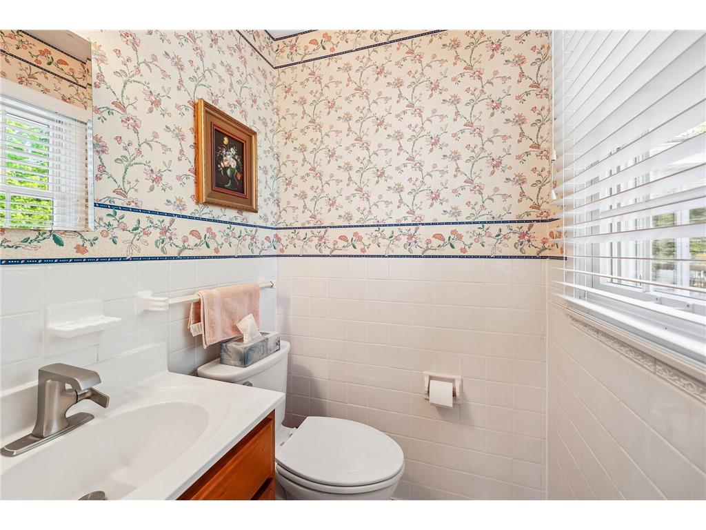 5137 Duggan Plaza Edina MN 55439 7073801 image30