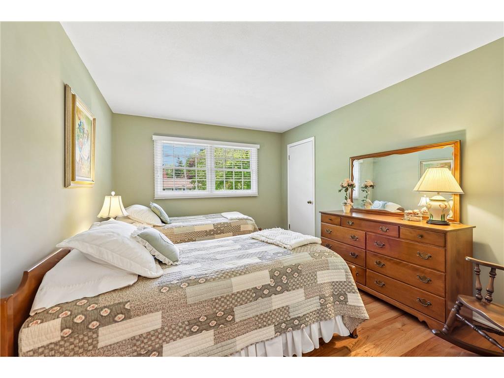 5137 Duggan Plaza Edina MN 55439 7073801 image31