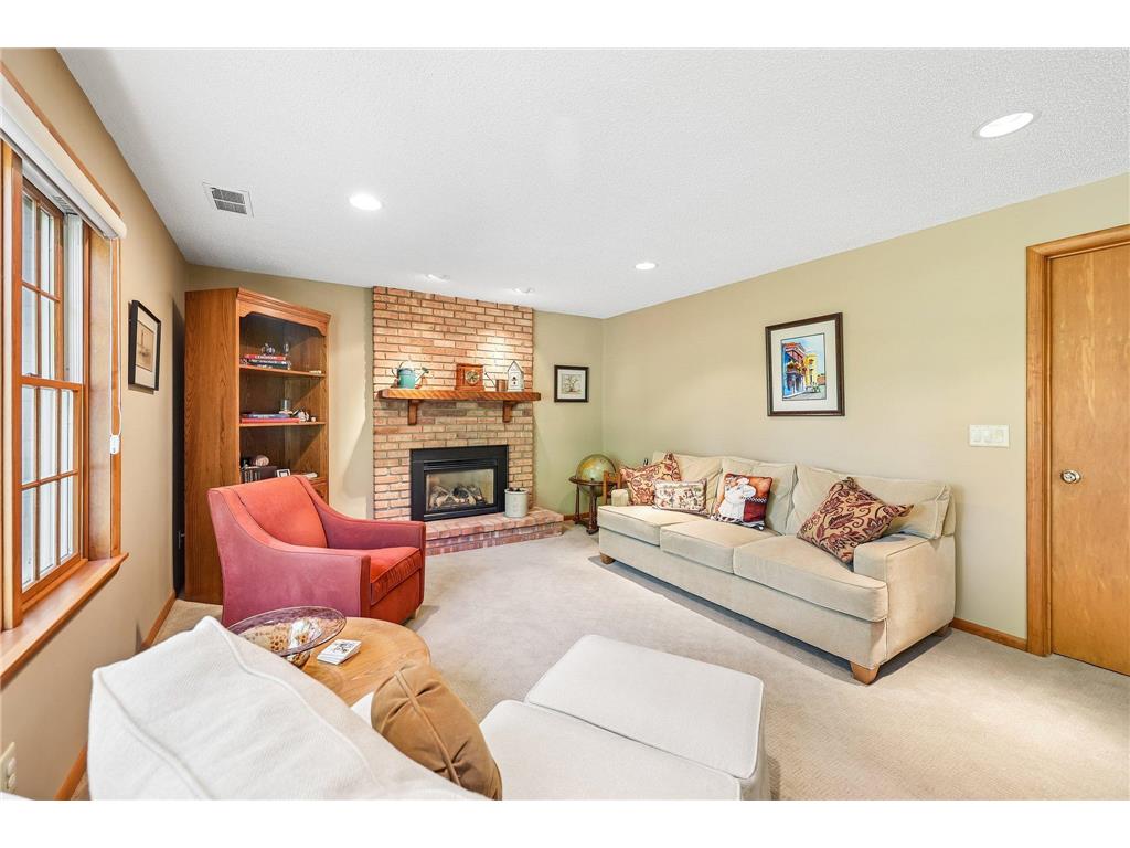 5137 Duggan Plaza Edina MN 55439 7073801 image7