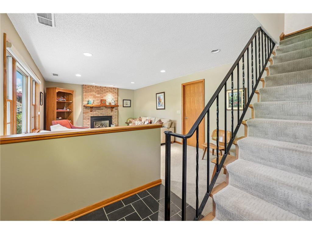 5137 Duggan Plaza Edina MN 55439 7073801 image9