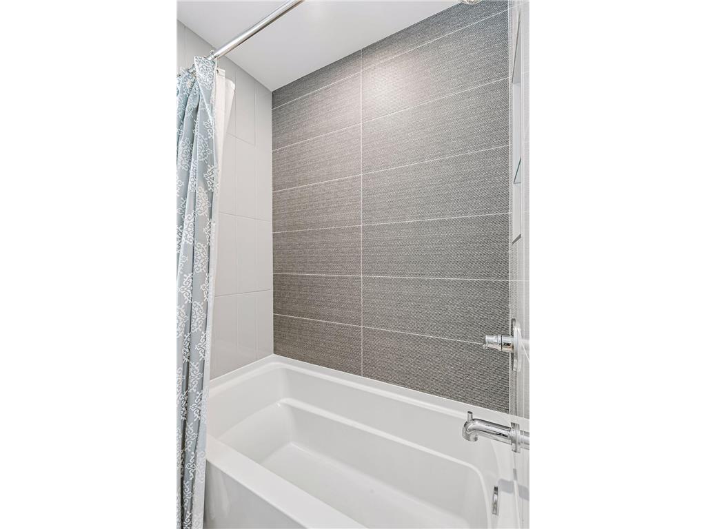 5137 Washburn Avenue S Minneapolis MN 55410 7101758 image24