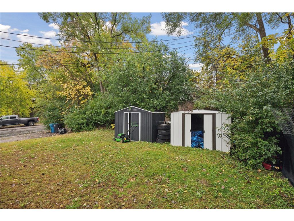 514-516 Sunnyside Lane Hopkins MN 55343 6804461 image25