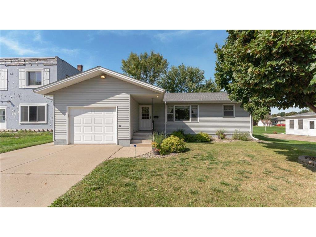 514 Ash Street S Sauk Centre MN 56378 6792823 image1