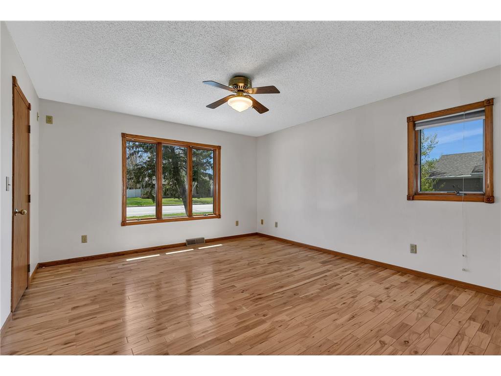 514 Main Street E Richmond MN 56368 7070454 image22
