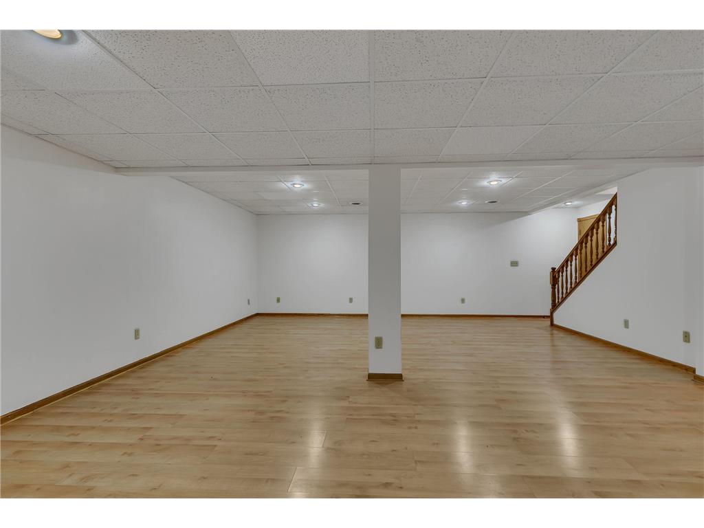 514 Main Street E Richmond MN 56368 7070454 image28