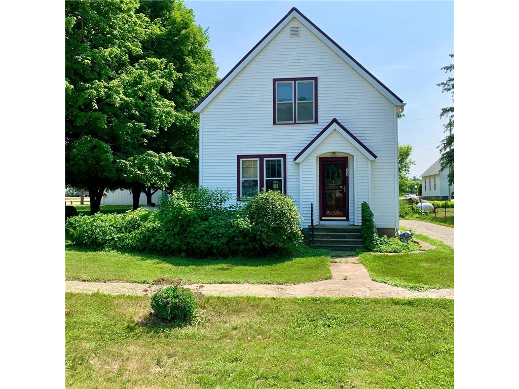 514 River Street, Chester, IA, 52134 MLS 6384638 Edina Realty