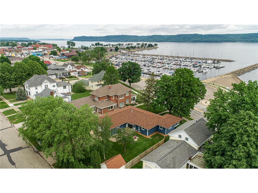 514 S Lakeshore Drive Lake City MN 55041 6539623 image1