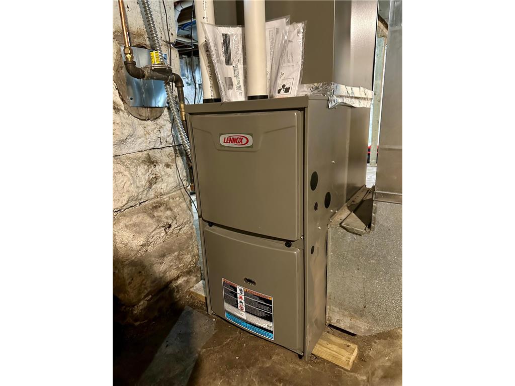 514 Saint Olaf Avenue N Canby MN 56220 7004939 image23