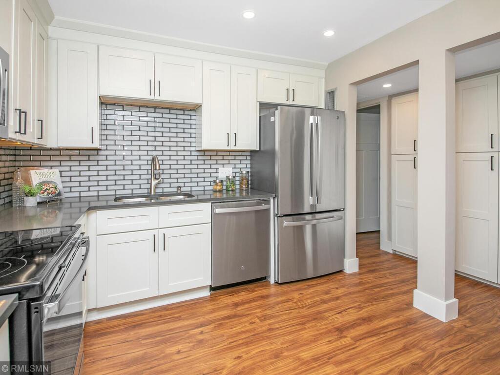 5140 W 102nd Street 102, Bloomington, MN, 55437 MLS 6272324 Edina