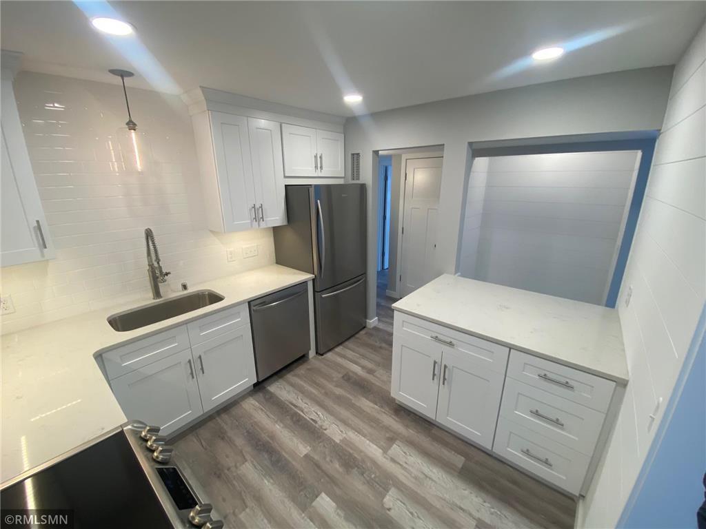 5140 W 102nd Street #106 Bloomington MN 55437 6392316 image1