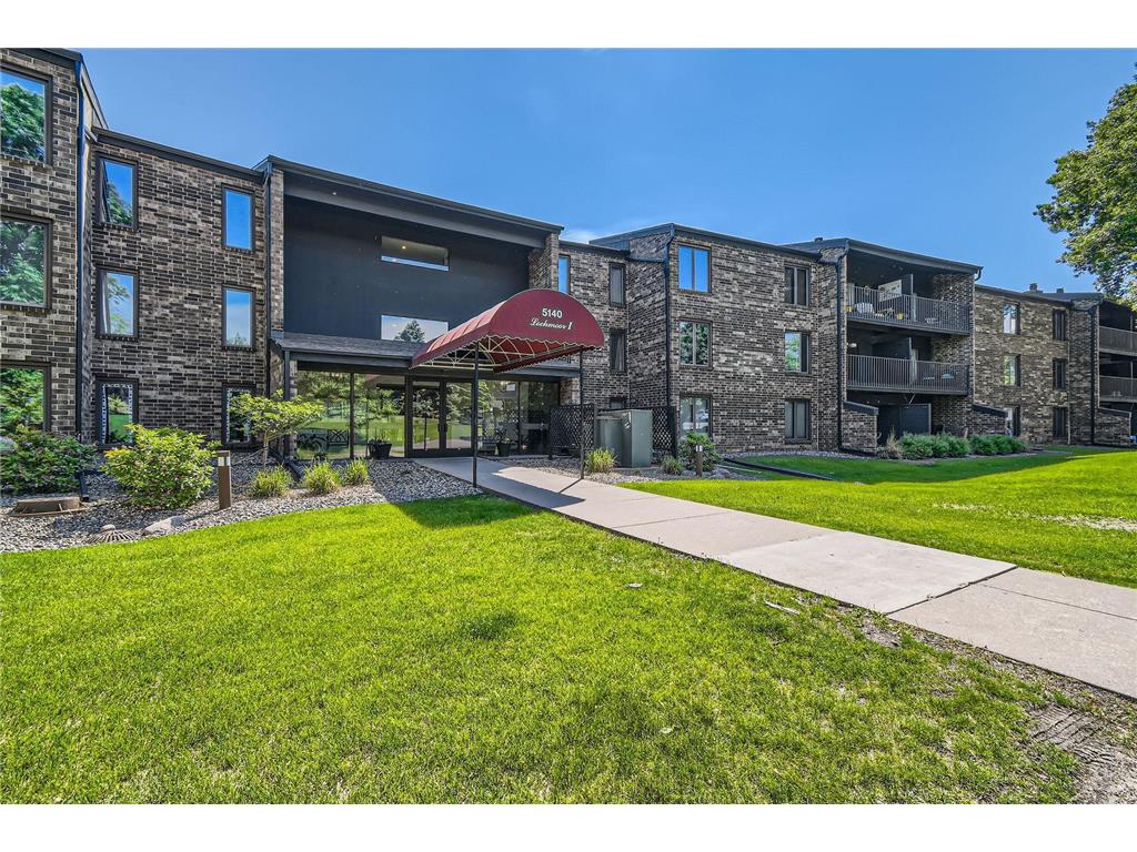 5140 W 102nd Street #111 Bloomington MN 55437 6716542 image1