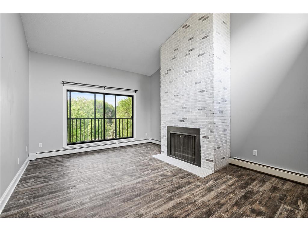 5140 W 102nd Street #305 Bloomington MN 55437 6533731 image1