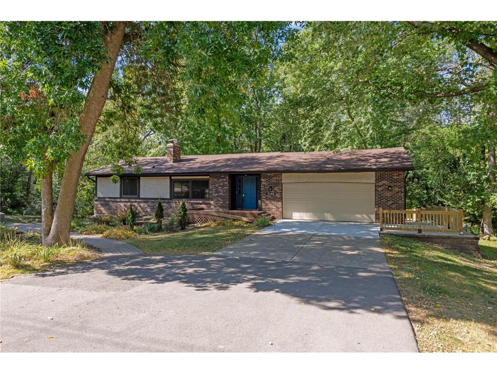 5140 Woodhill Road Minnetonka MN 55345 6605453 image1