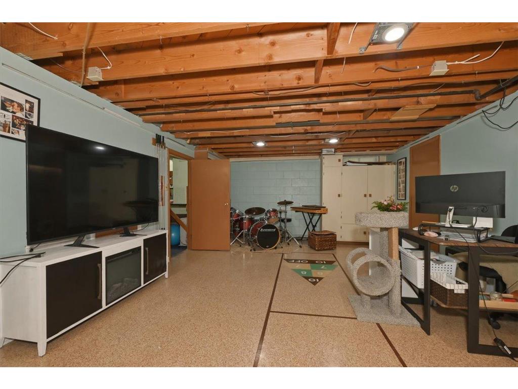 5141 Juniata Street Duluth MN 55804 7103860 image20