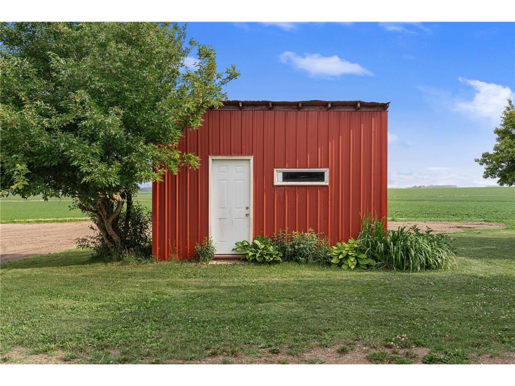 51413 150th Street Lyle Twp MN 55912 7103812 image38