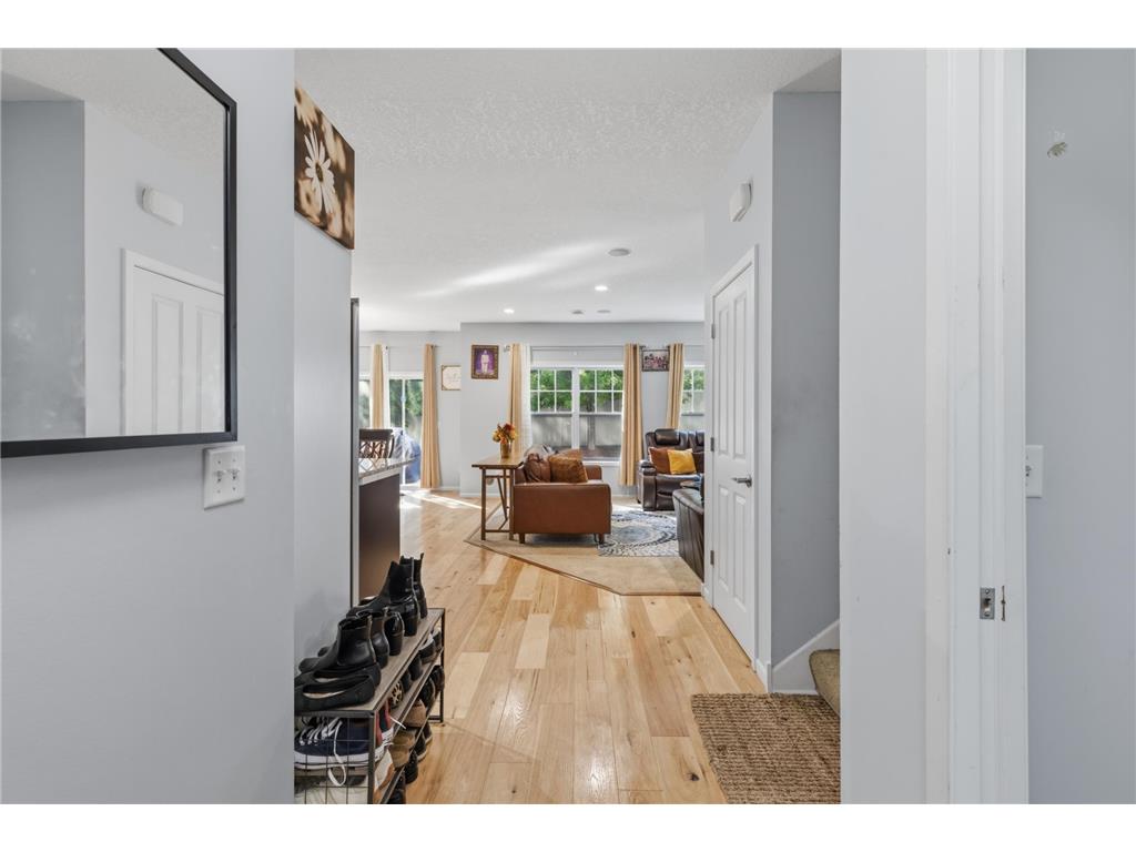5144 Parker Circle Robbinsdale MN 55422 7106596 image2