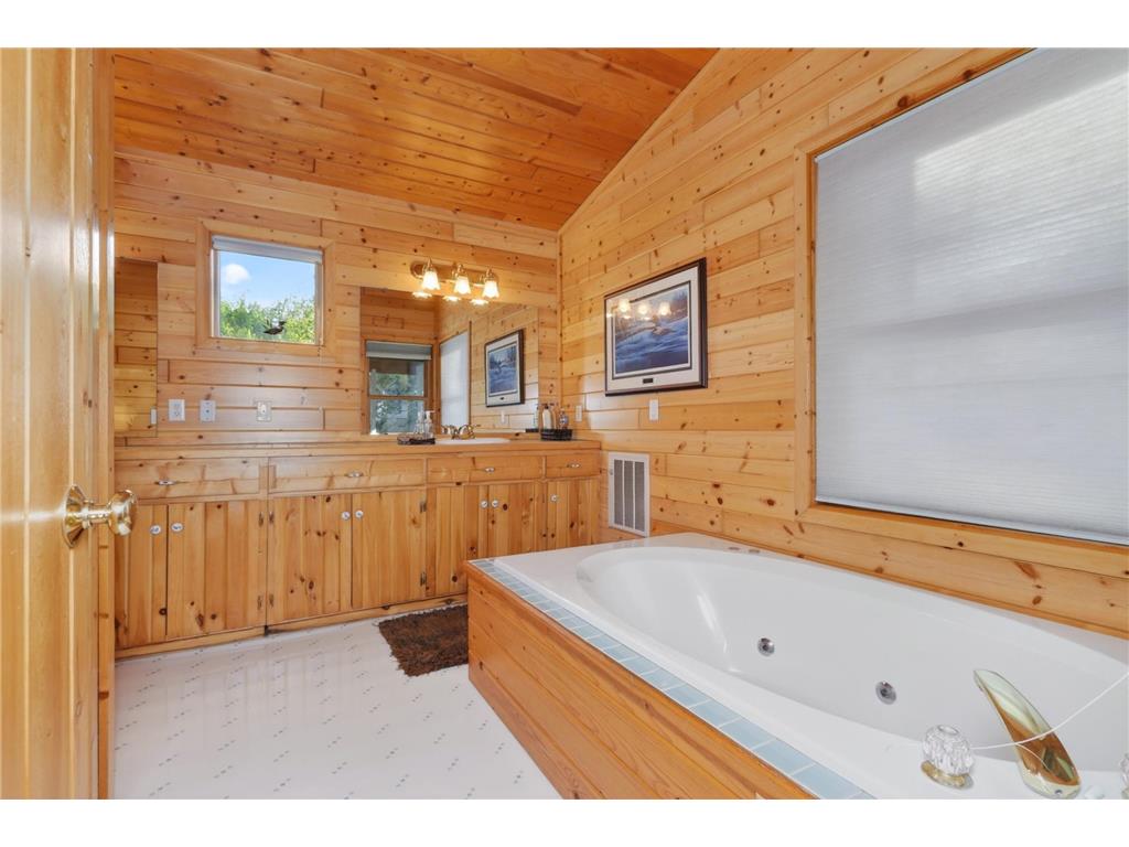 51446 Pine Point Road Bigfork MN 56628 - Turtle Lake 7081858 image44