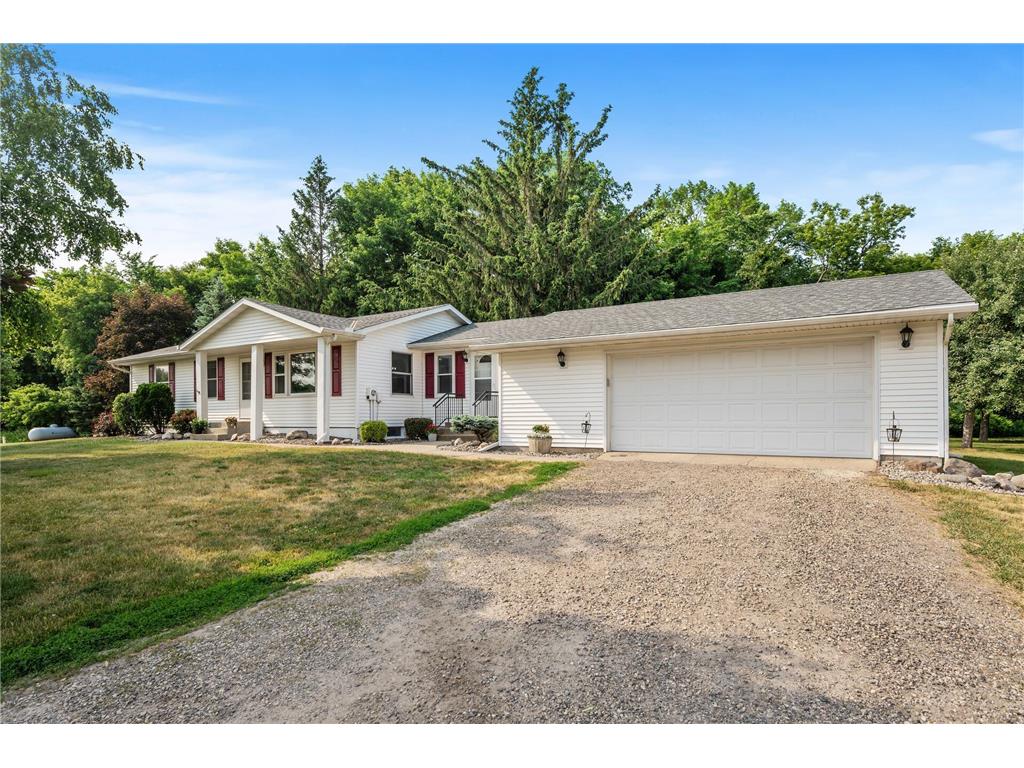 5147 Peterson Trail NE, North Branch Twp, MN, 55008 MLS 6374120