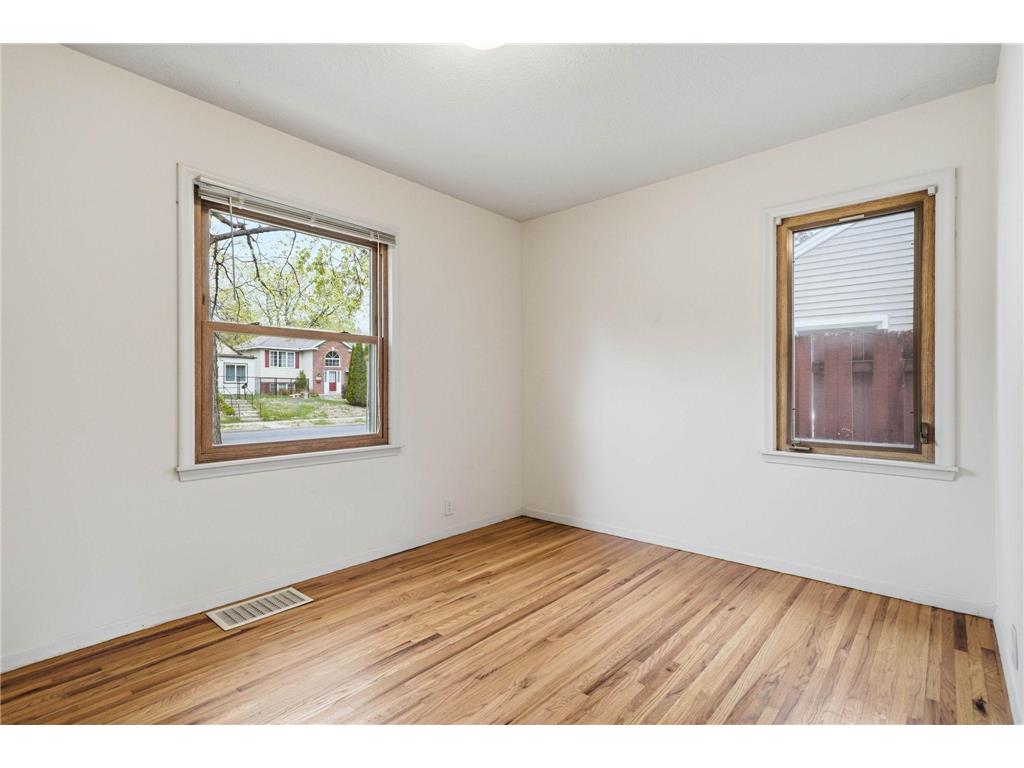 5148 Logan Avenue N Minneapolis MN 55430 7069383 image11