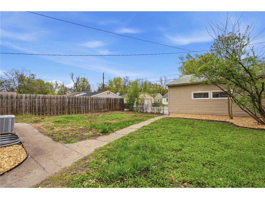 5148 Logan Avenue N Minneapolis MN 55430 7069383 image27
